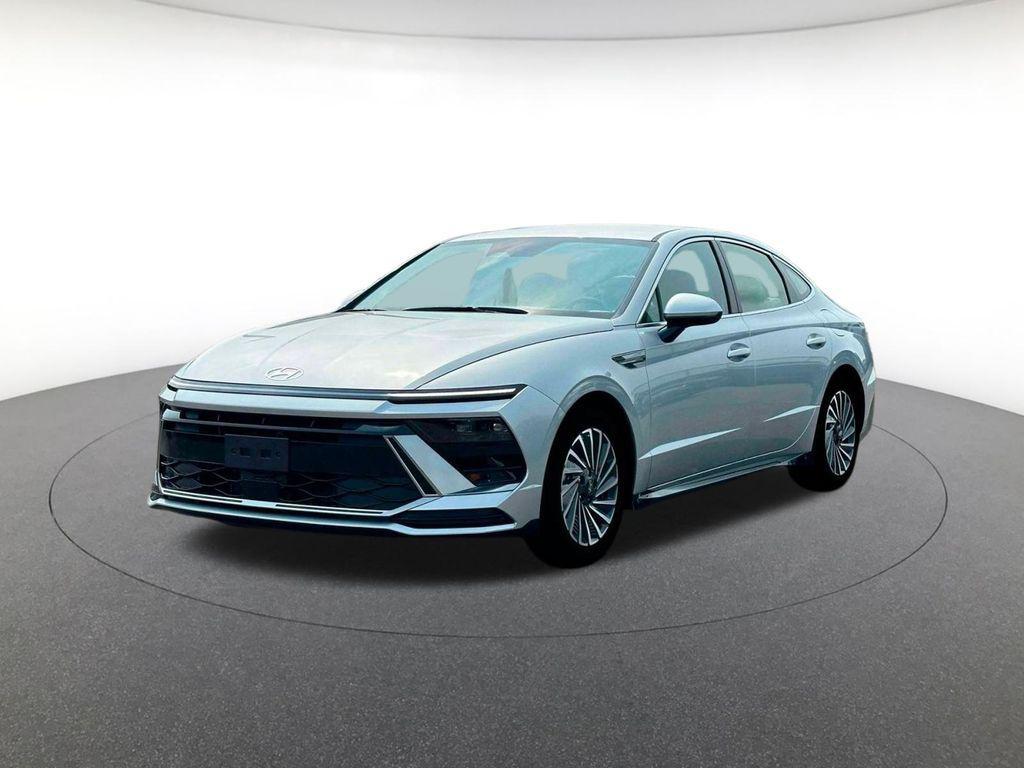 new 2025 Hyundai Sonata Hybrid car, priced at $30,535