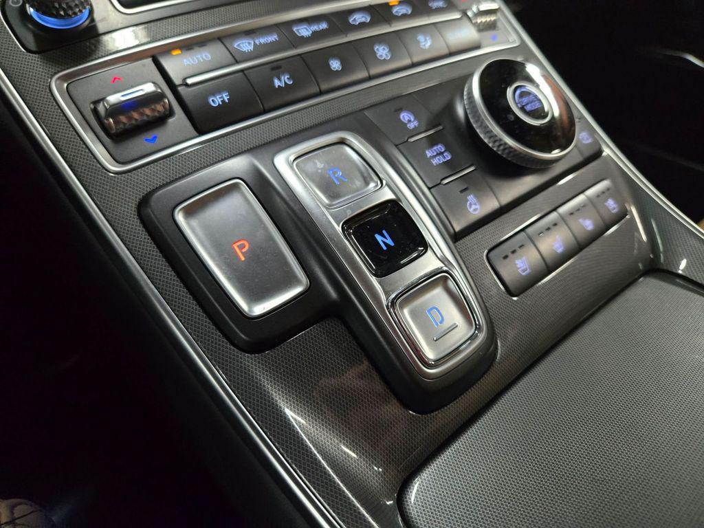 used 2023 Hyundai Santa Fe car, priced at $28,000