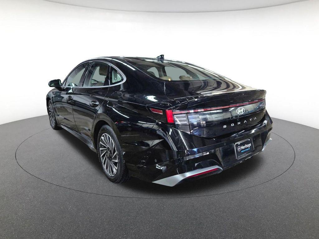used 2024 Hyundai Sonata Hybrid car, priced at $28,600