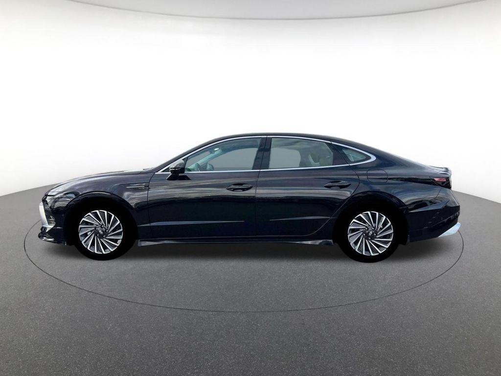 new 2025 Hyundai Sonata Hybrid car, priced at $36,702