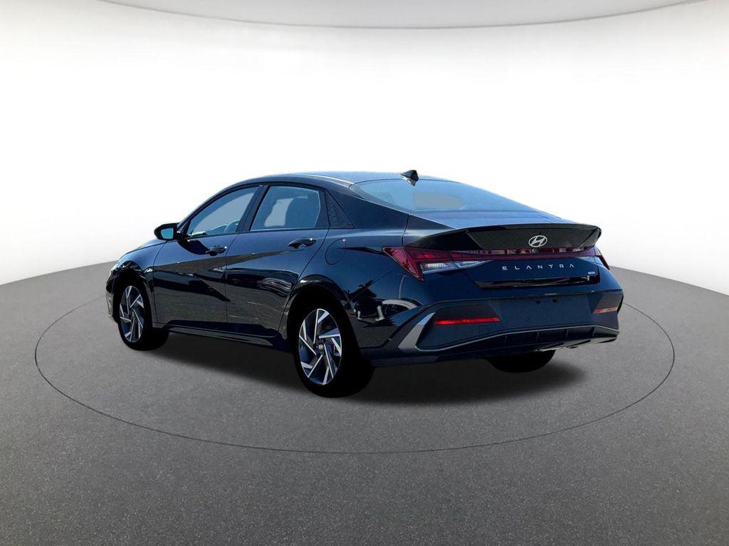 new 2025 Hyundai ELANTRA HEV car, priced at $24,407