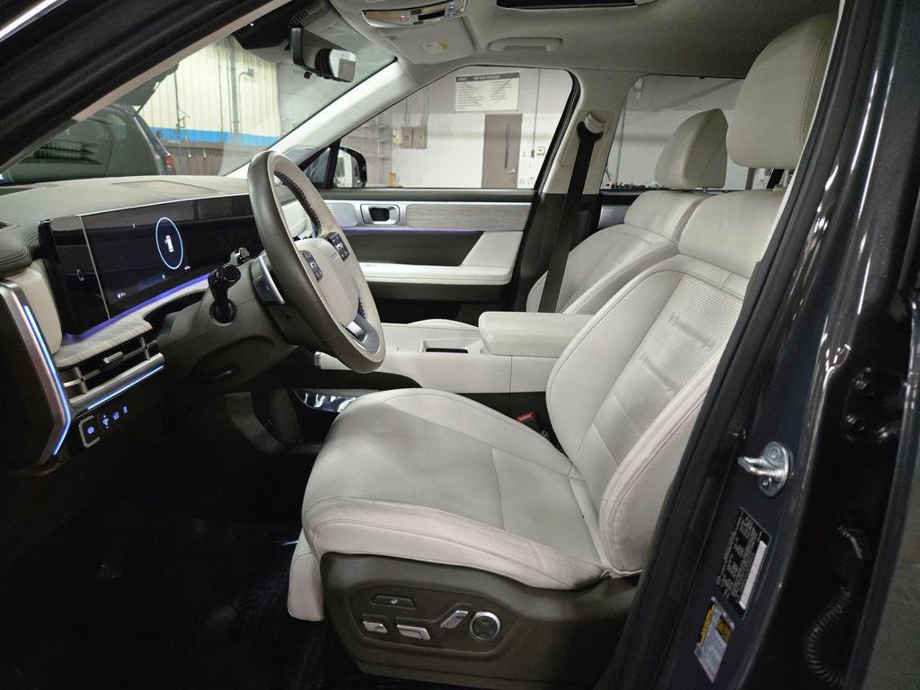 used 2025 Hyundai Santa Fe car, priced at $43,000