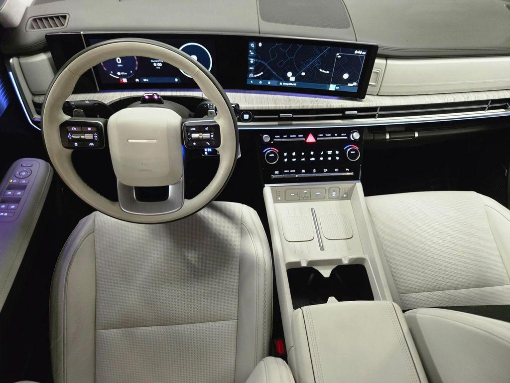 used 2025 Hyundai Santa Fe car, priced at $43,000