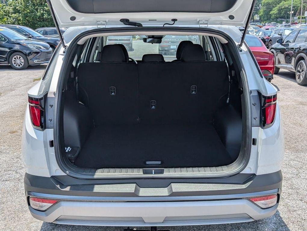 new 2025 Hyundai Tucson car, priced at $28,544
