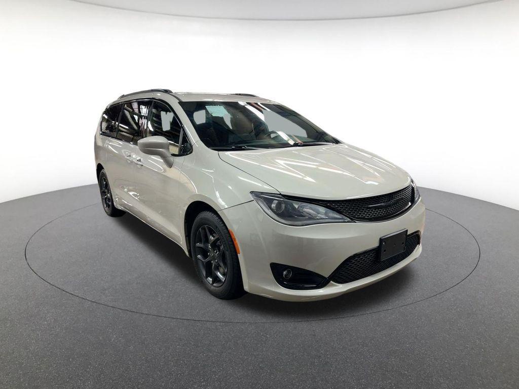 used 2020 Chrysler Pacifica car, priced at $19,200