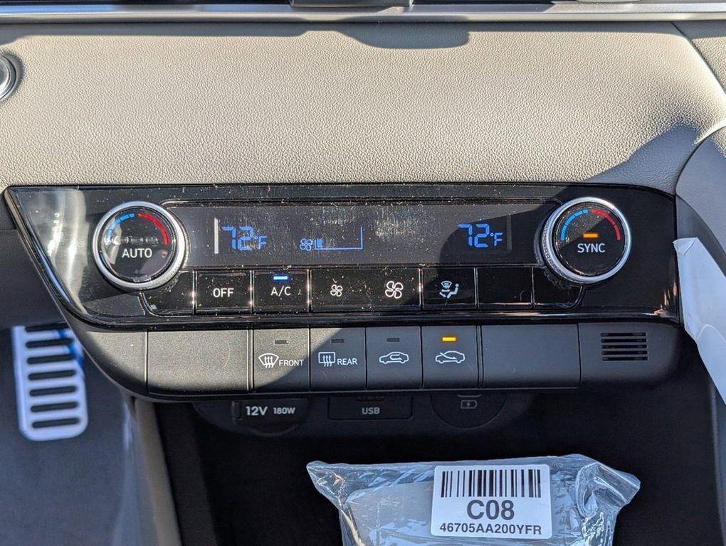 new 2025 Hyundai Elantra car, priced at $24,040