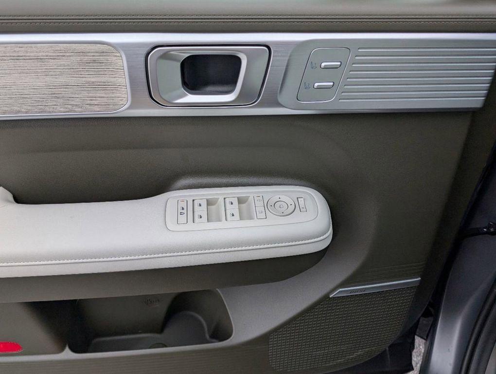 new 2025 Hyundai Santa Fe car, priced at $46,195