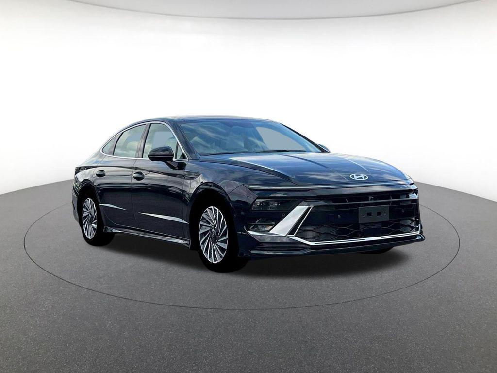 new 2025 Hyundai Sonata Hybrid car, priced at $36,894