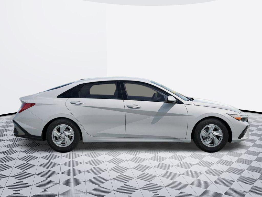 new 2025 Hyundai Elantra car, priced at $23,189