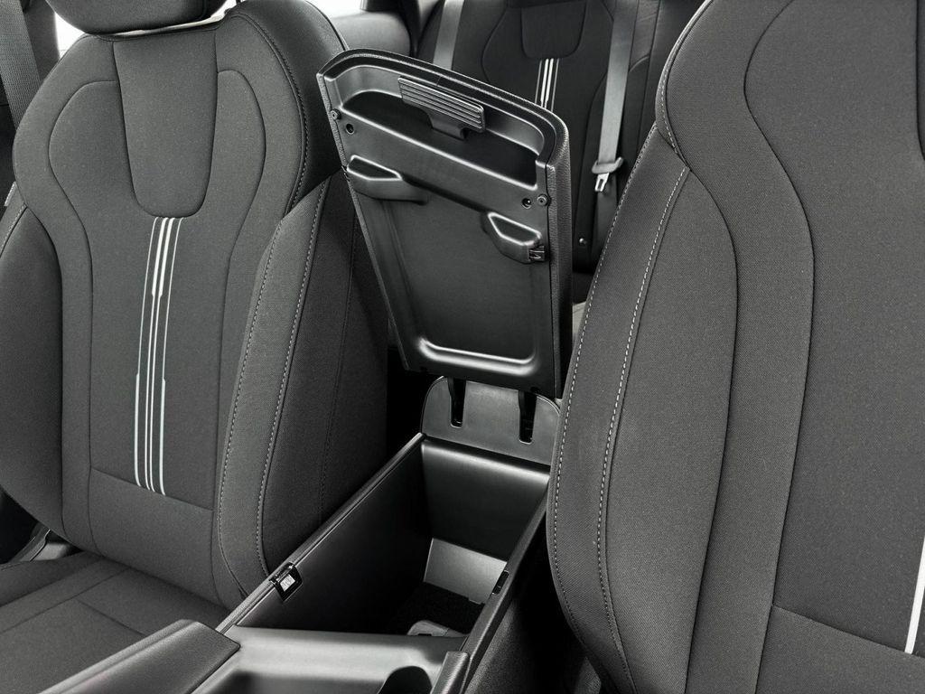 new 2025 Hyundai Elantra car, priced at $24,263