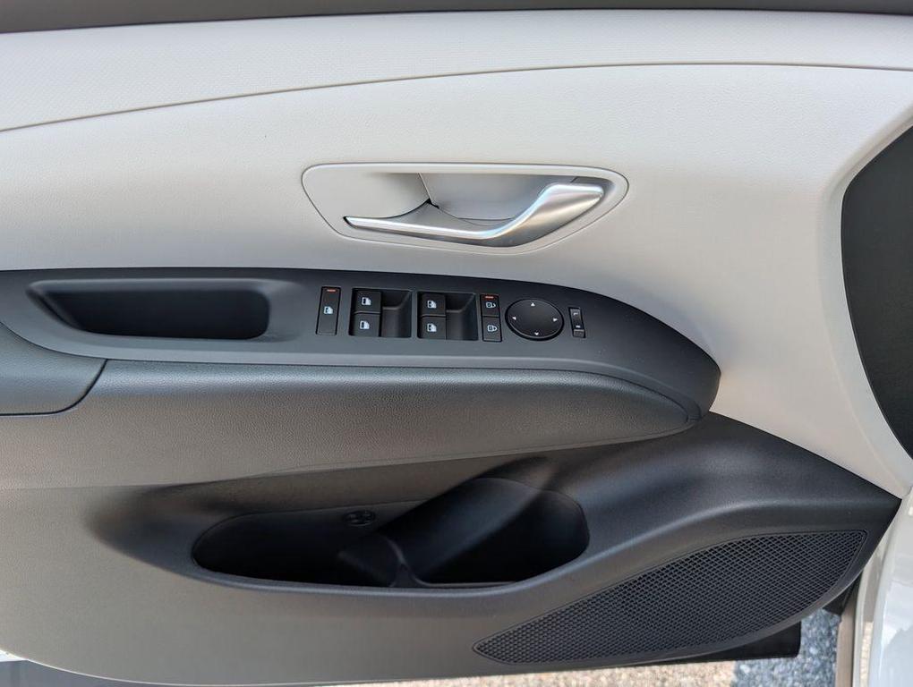 new 2025 Hyundai Tucson car, priced at $28,893