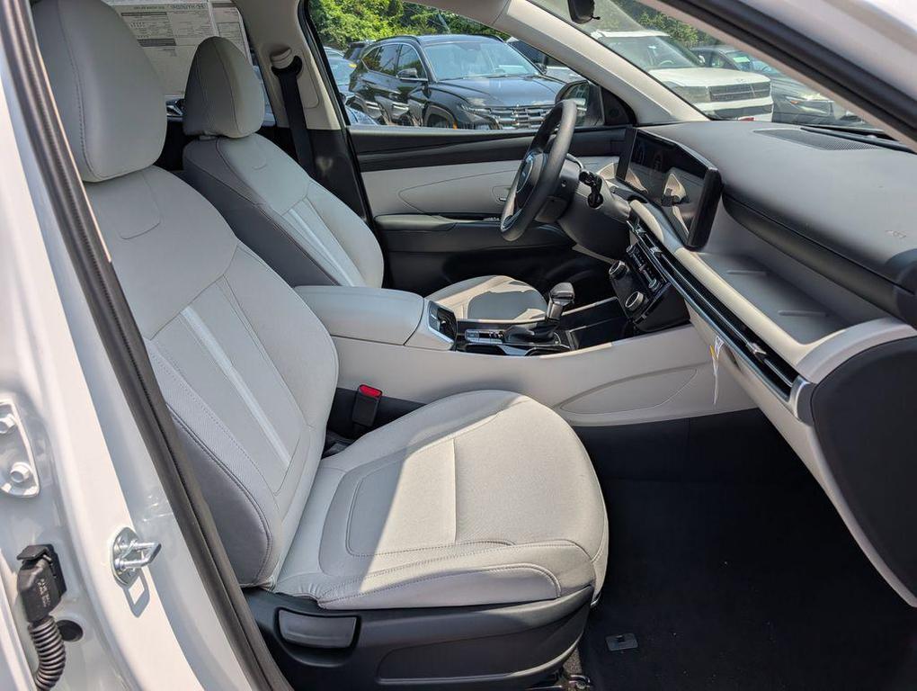 new 2025 Hyundai Tucson car, priced at $28,893