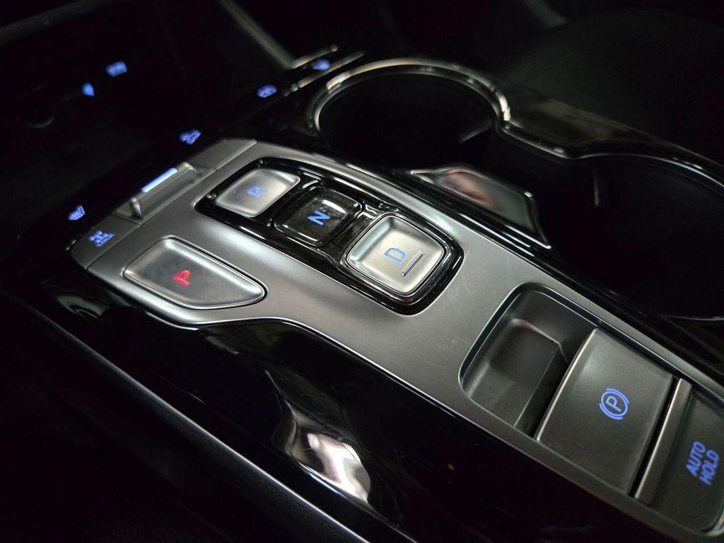 used 2024 Hyundai TUCSON Hybrid car, priced at $26,700