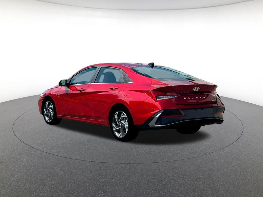 new 2025 Hyundai Elantra car, priced at $27,705