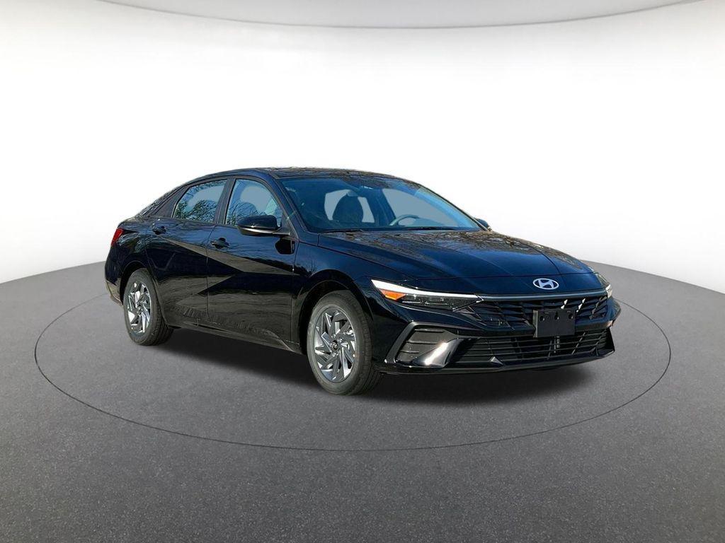new 2025 Hyundai ELANTRA HEV car, priced at $22,336