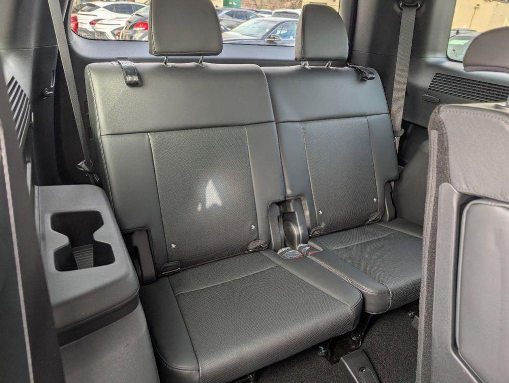 new 2025 Hyundai Santa Fe car, priced at $35,318