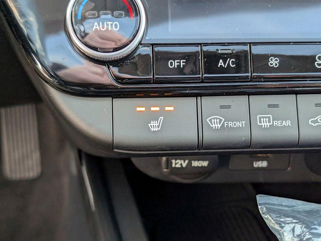 new 2025 Hyundai Elantra car, priced at $25,589
