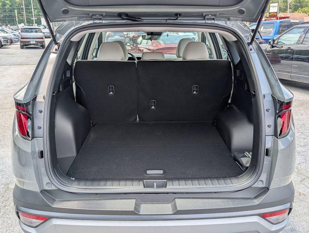 new 2025 Hyundai Tucson car, priced at $28,805