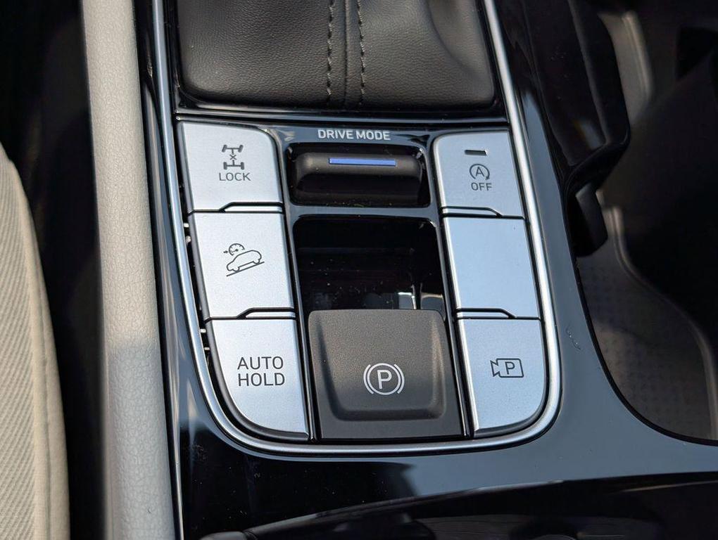 new 2025 Hyundai Tucson car, priced at $28,805