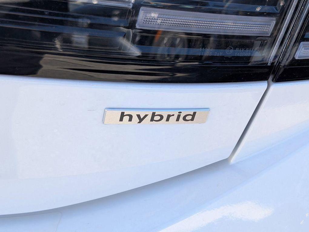 new 2025 Hyundai Sonata Hybrid car, priced at $31,146