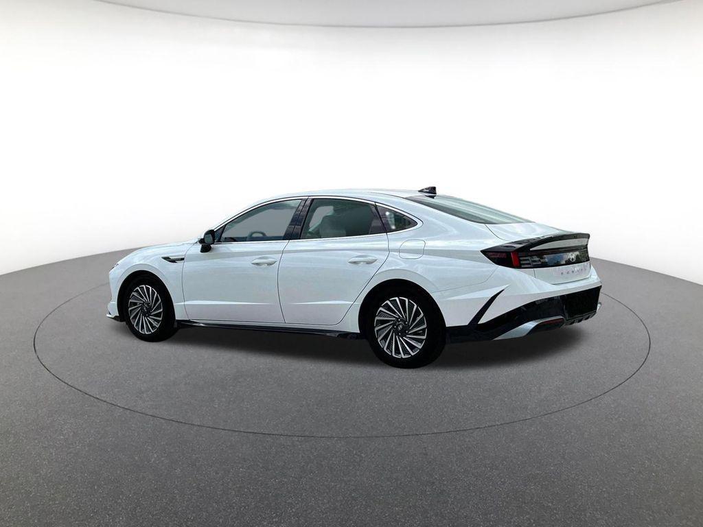 new 2025 Hyundai Sonata Hybrid car, priced at $31,146