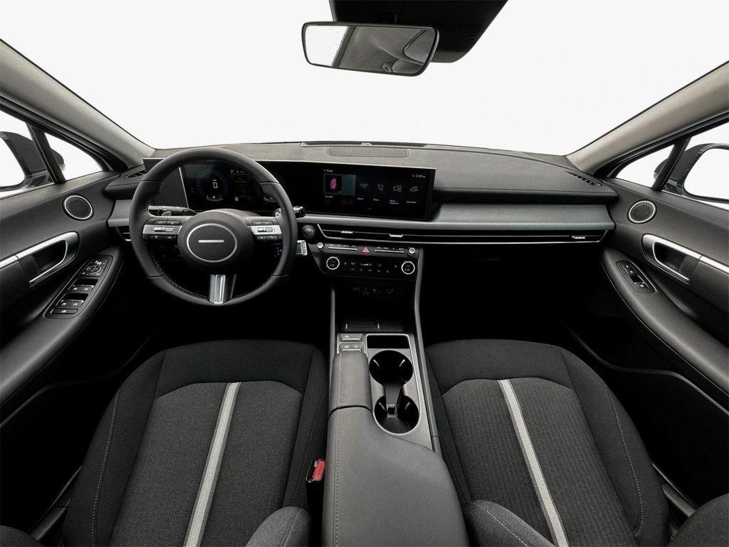 new 2025 Hyundai Sonata Hybrid car, priced at $31,146