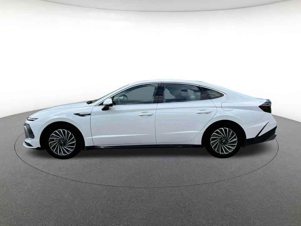 new 2025 Hyundai Sonata Hybrid car, priced at $31,146