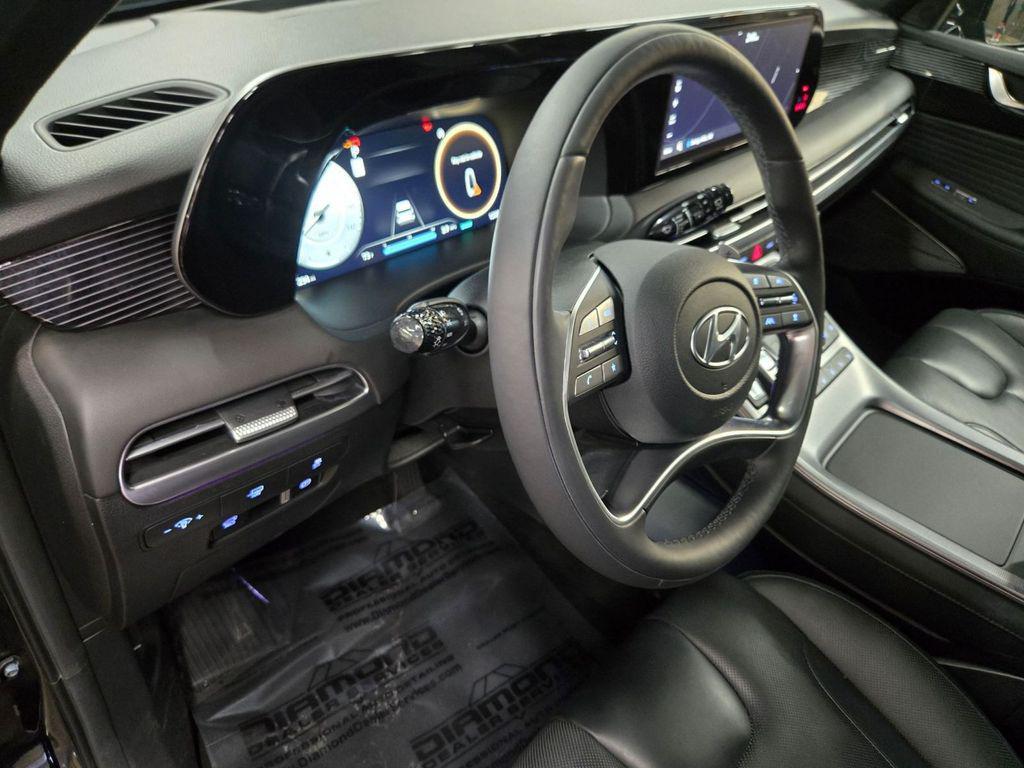 used 2024 Hyundai Palisade car, priced at $41,700