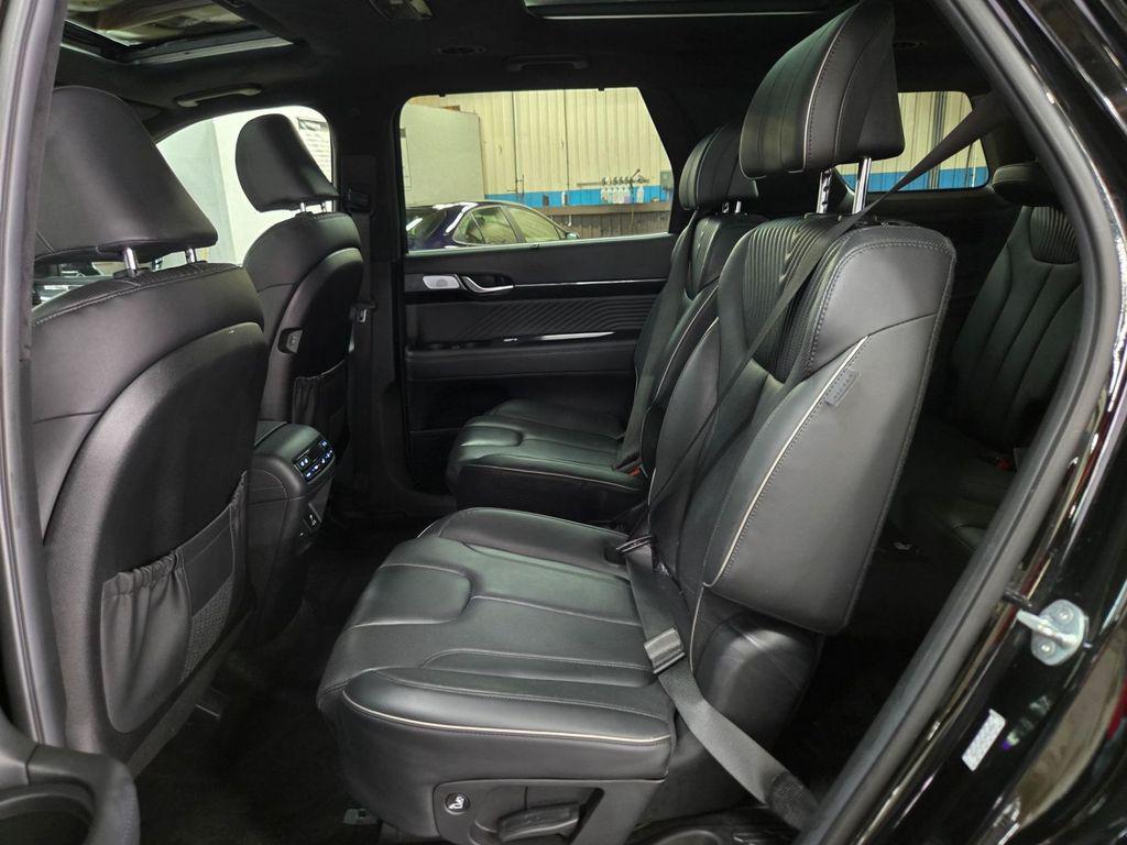 used 2024 Hyundai Palisade car, priced at $41,700