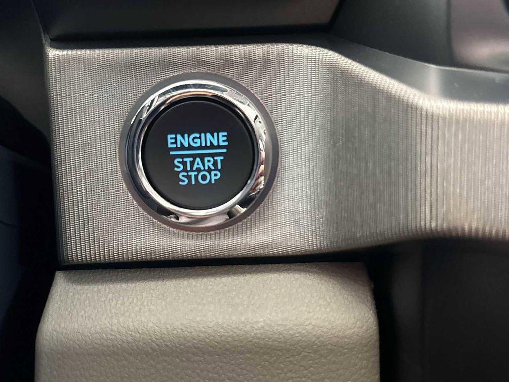 new 2025 Ford F-250 car, priced at $101,995