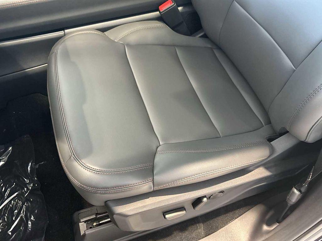 new 2025 Ford Expedition Max car, priced at $72,925