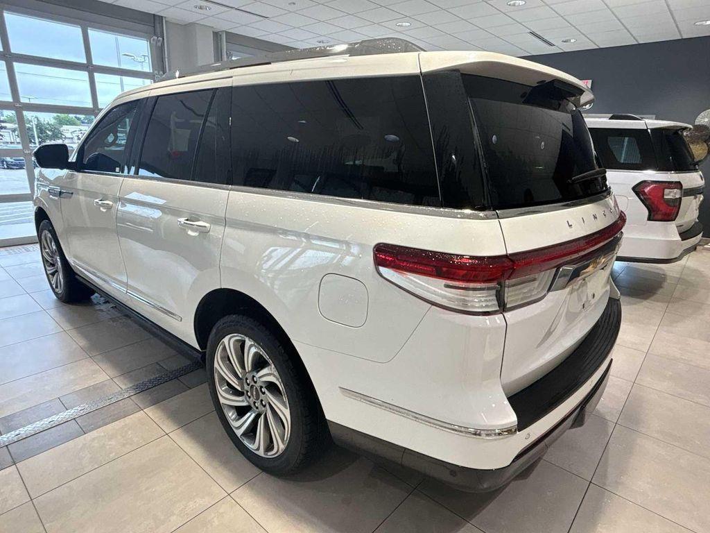 used 2022 Lincoln Navigator car, priced at $60,986