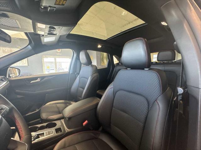 new 2025 Ford Escape car, priced at $33,425