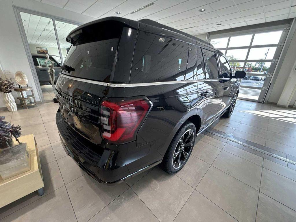 used 2022 Ford Expedition car, priced at $57,384