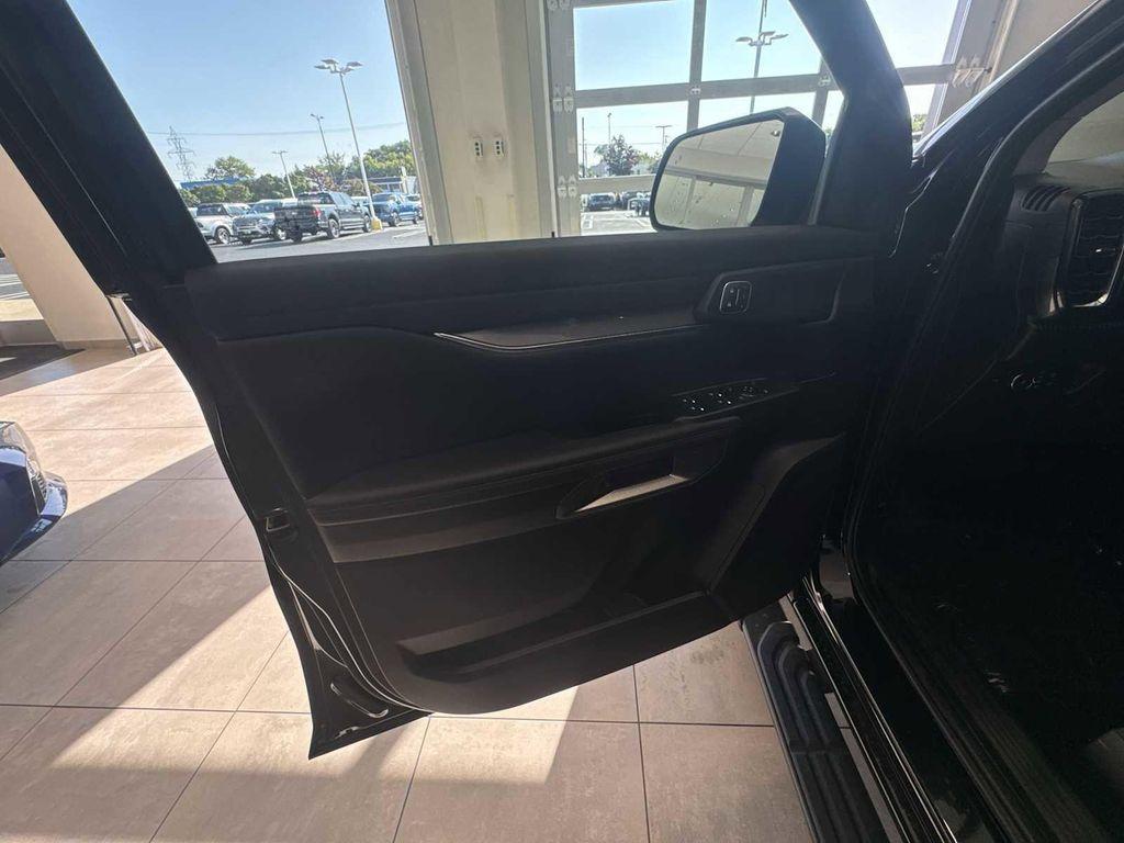 new 2025 Ford Ranger car, priced at $51,520