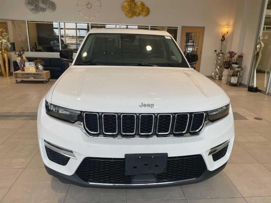 used 2022 Jeep Grand Cherokee car, priced at $33,197