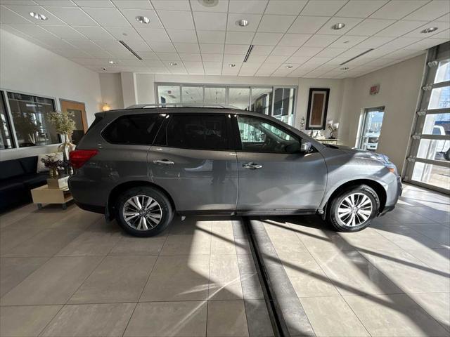 used 2020 Nissan Pathfinder car, priced at $24,486