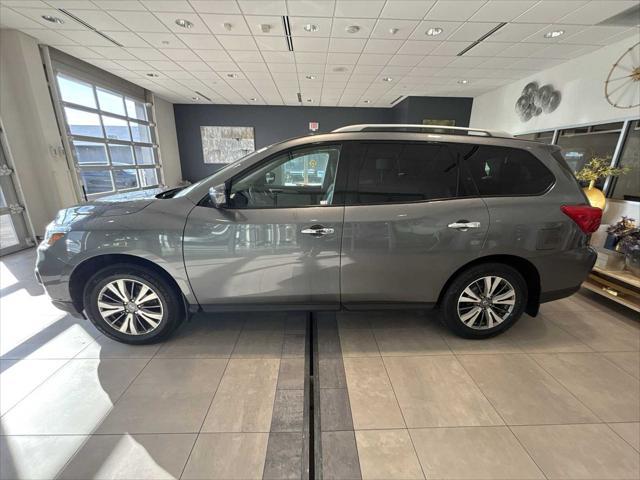 used 2020 Nissan Pathfinder car, priced at $24,486