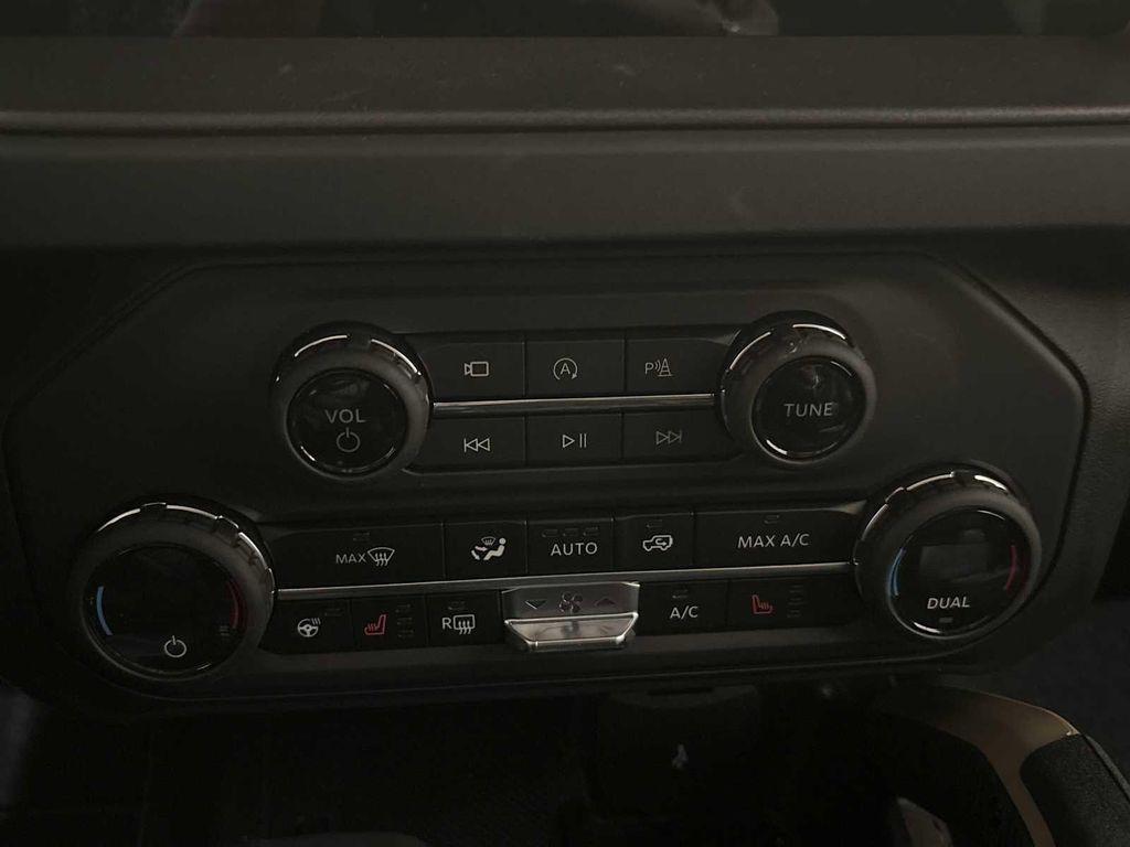 new 2025 Ford Bronco car, priced at $60,985