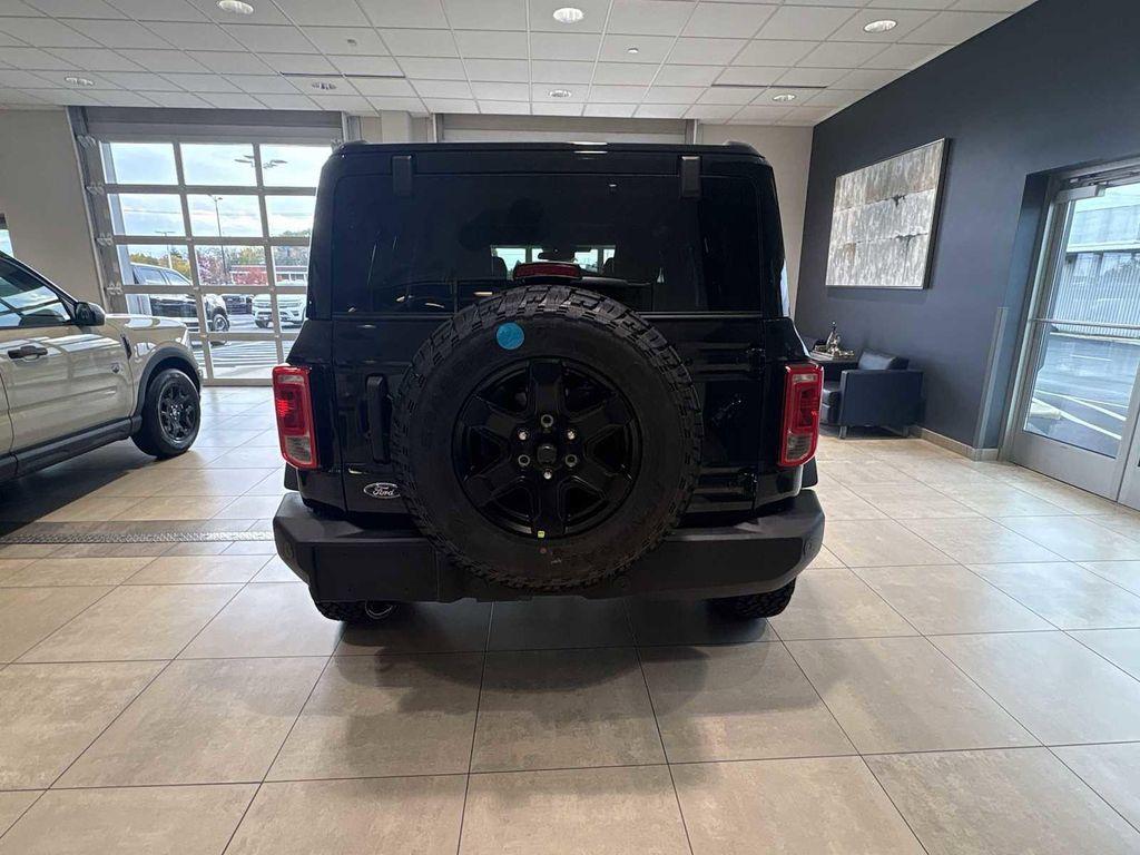 new 2025 Ford Bronco car, priced at $48,960