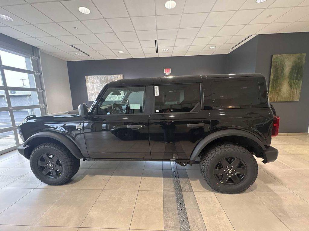 new 2025 Ford Bronco car, priced at $48,960