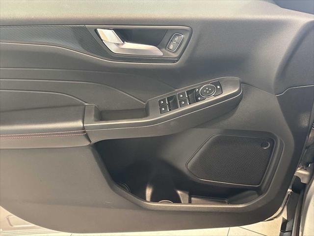 used 2023 Ford Escape car, priced at $24,258