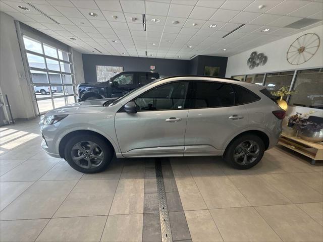 used 2023 Ford Escape car, priced at $24,258