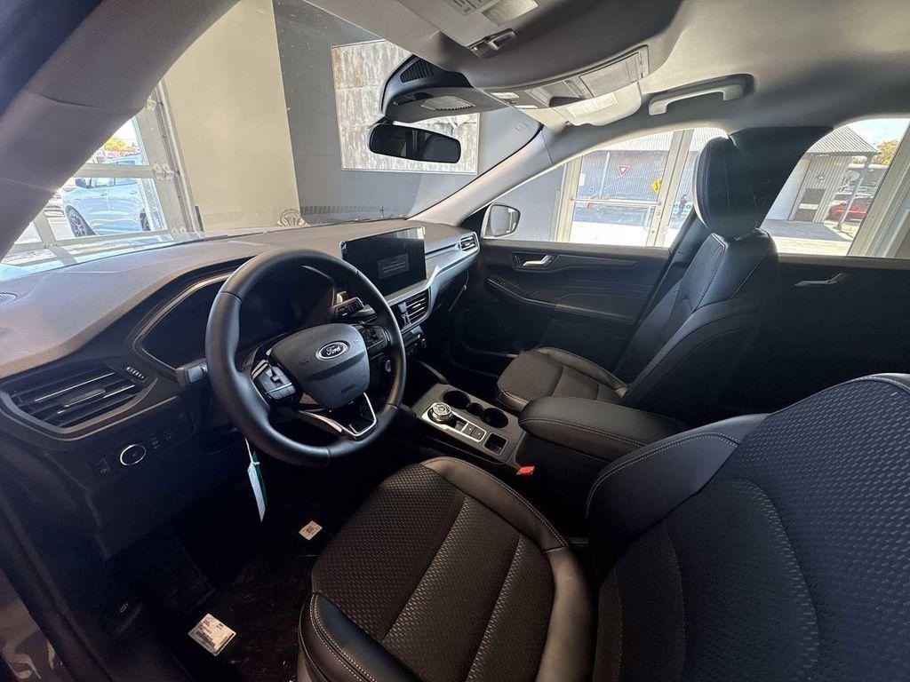 new 2026 Ford Escape PHEV car, priced at $31,895