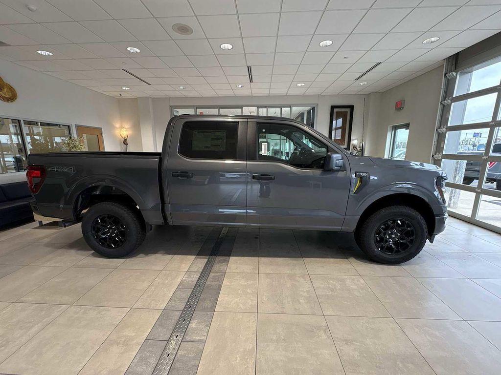 new 2025 Ford F-150 car, priced at $47,270