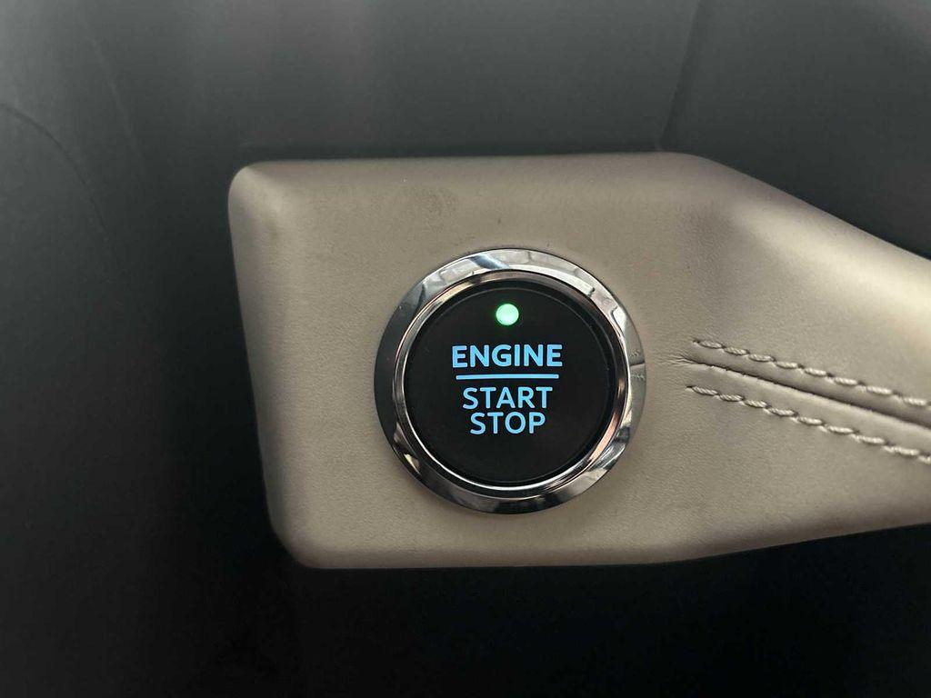 used 2022 Ford Expedition car, priced at $57,387