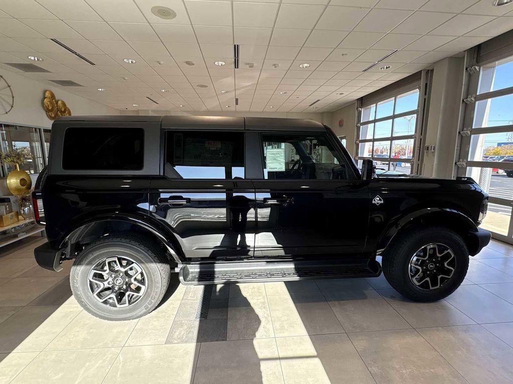 new 2025 Ford Bronco car, priced at $47,925