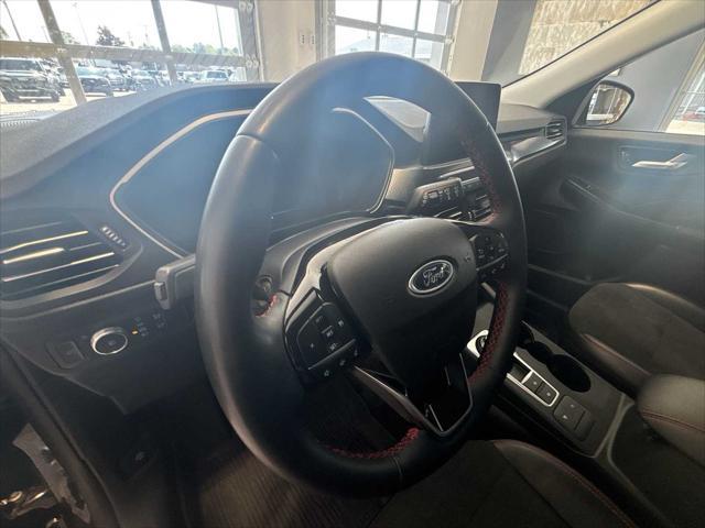 used 2022 Ford Escape car, priced at $24,948