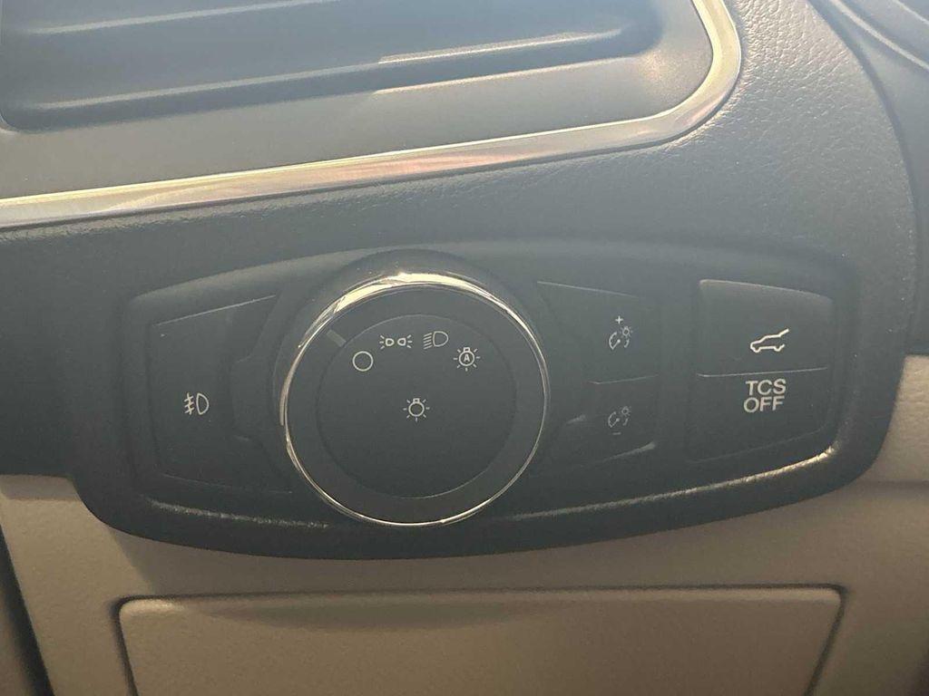 used 2024 Ford Edge car, priced at $35,993