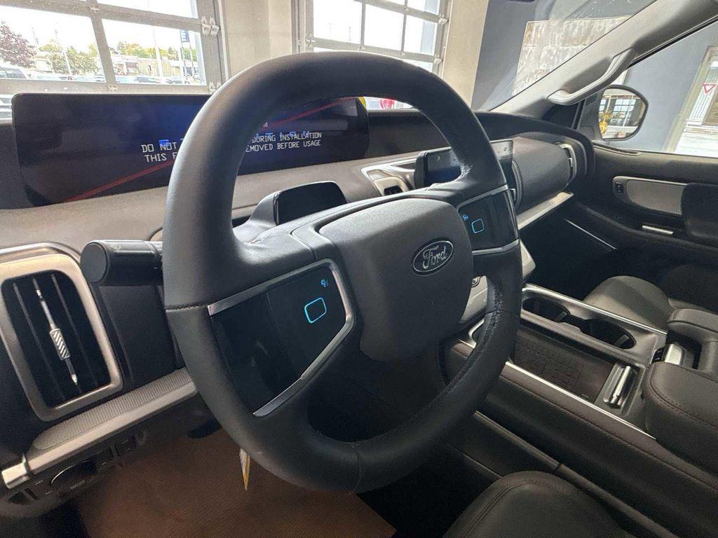 new 2025 Ford Expedition Max car, priced at $73,940